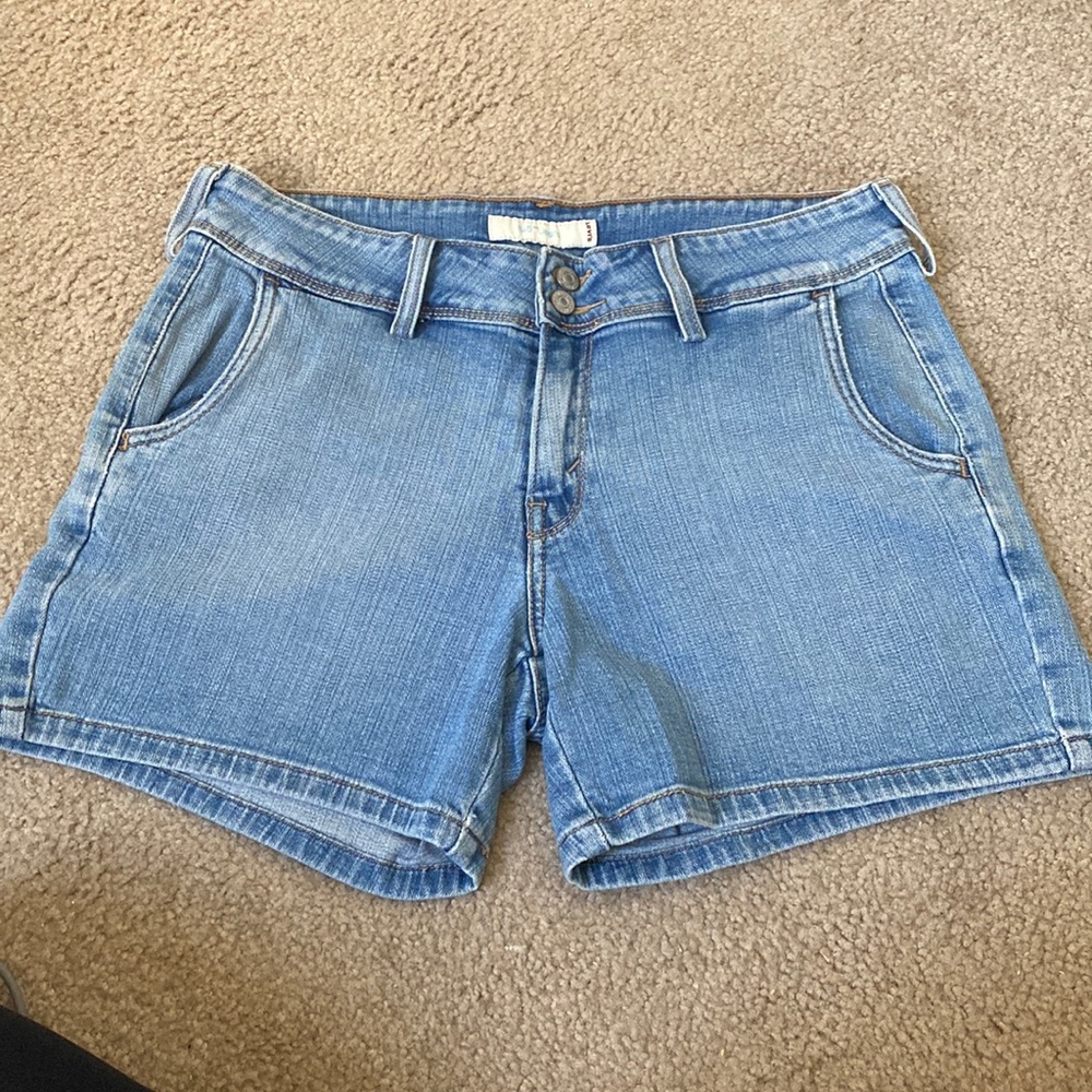 Levi’s 545 Jean shorts size 10